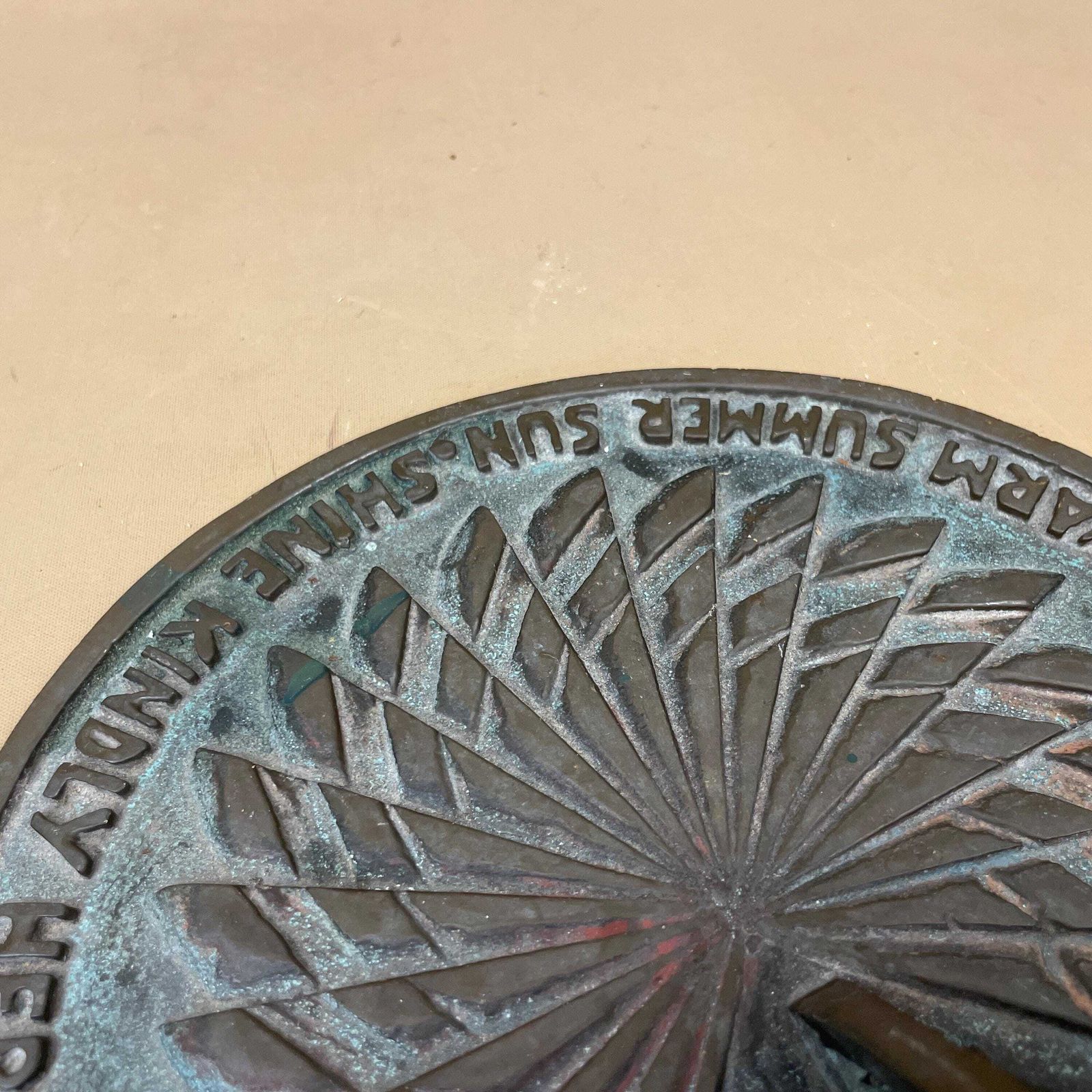 Antique Brass Gold Sun Dial Garden Metal Heavy Vintage Garden Decor Round Circular 21.7cm Weather Sundial Engraved Outdoor photo vintage