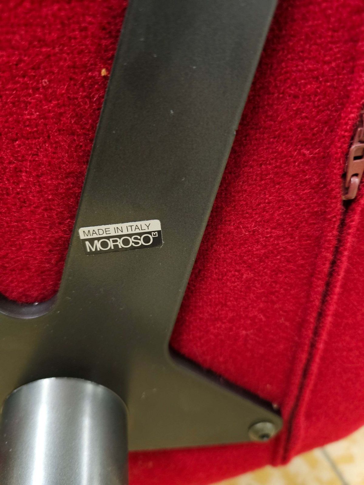 Alfredo Häberli / Armchair “Take A Line For A Walk” / Moroso / Italy / Design 2003 / Red Wool photo buy
