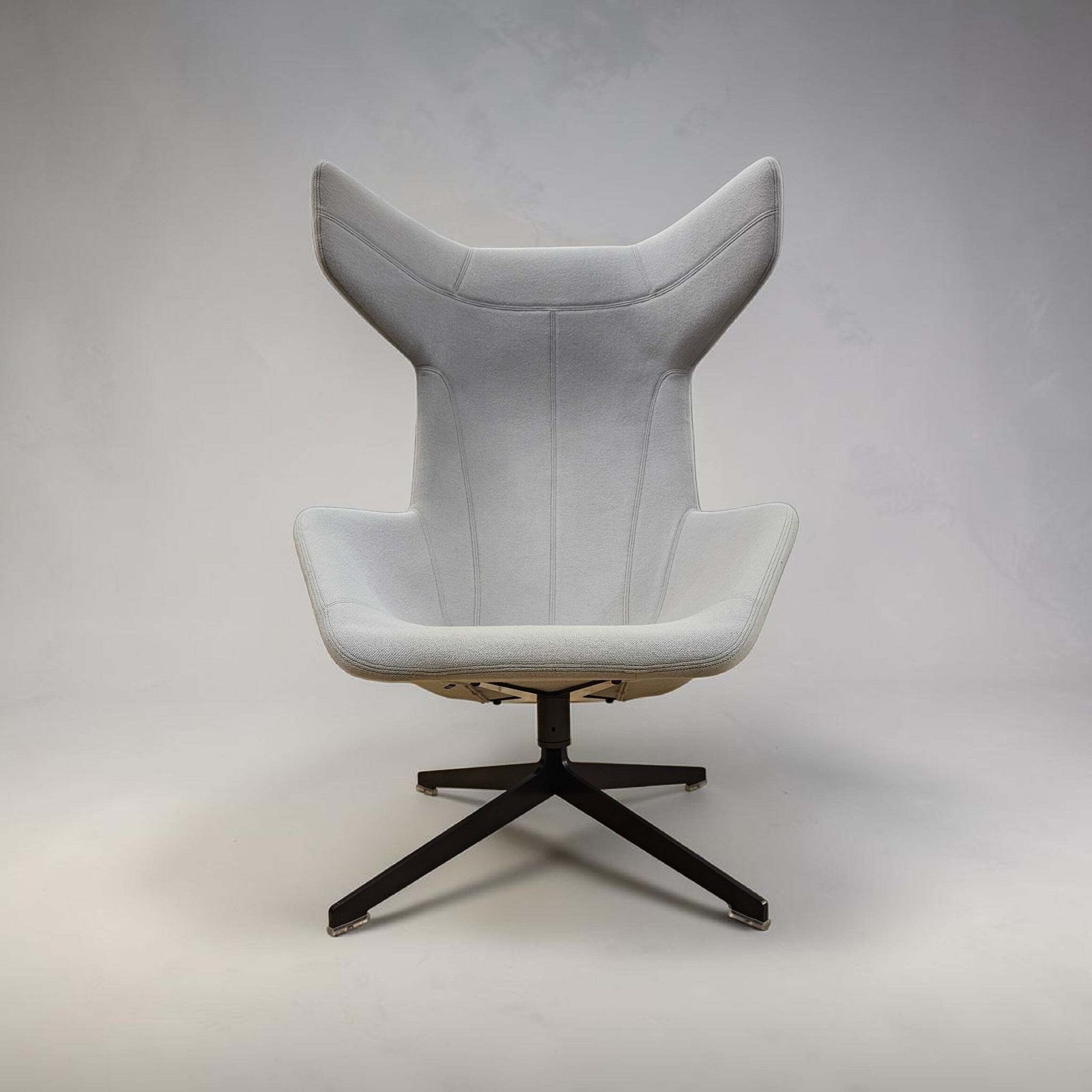 Alfredo Häberli / Armchair “Take A Line For A Walk” / Moroso / Italy