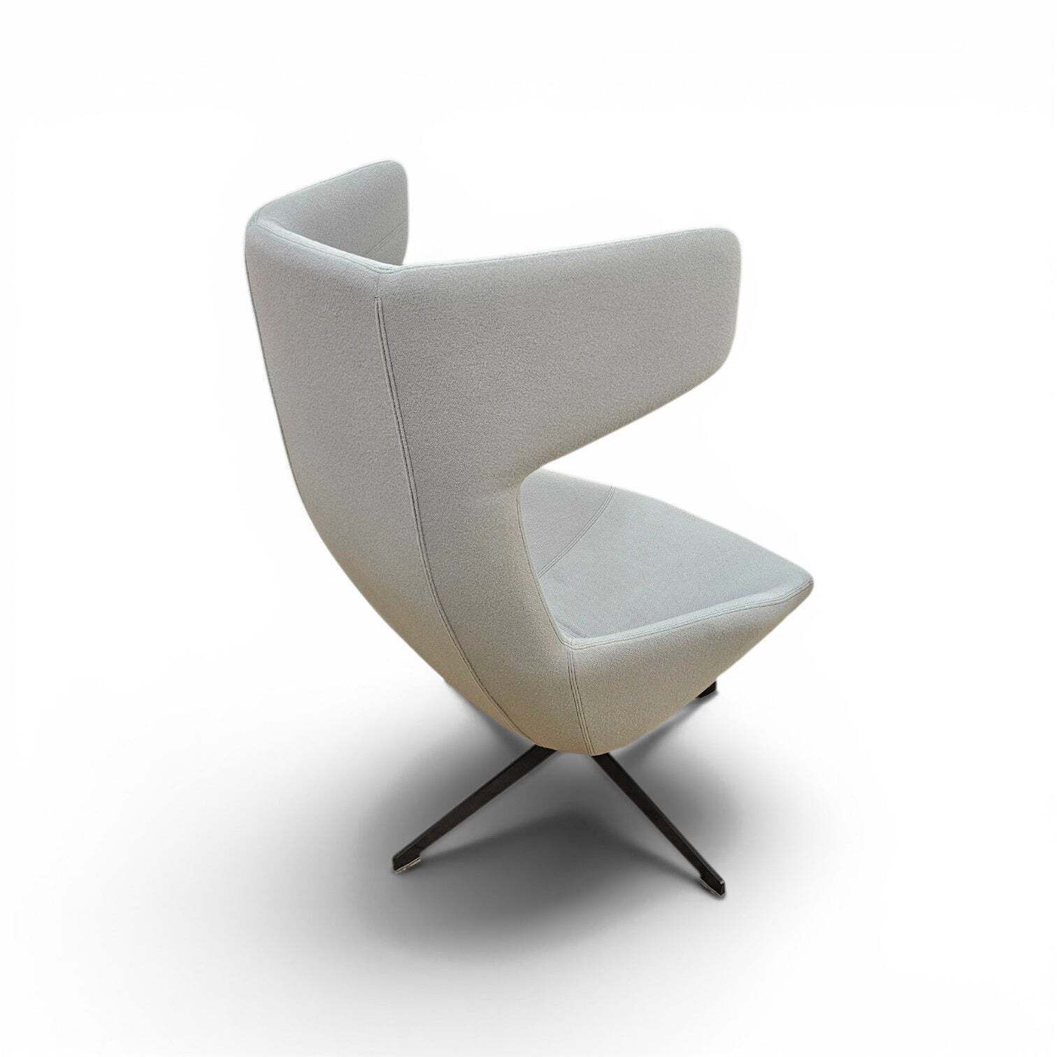photo furniture Alfredo Häberli / Armchair “Take A Line For A Walk” / Moroso / Italy