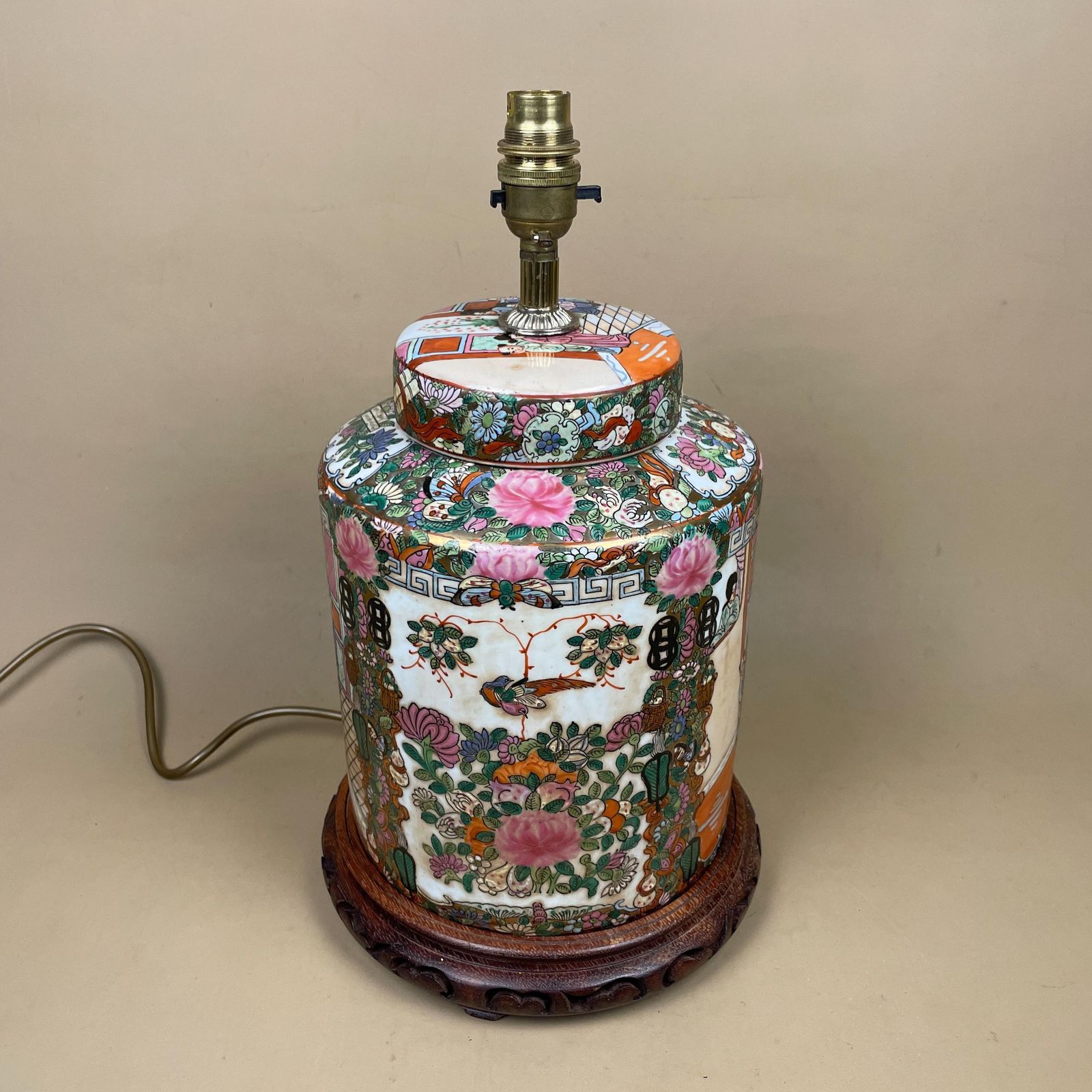 Oriental Ceramic Lamp Light Bedside Table Japanese Decor Porcelain Ginger Jar Vase Hand Painted Floral Pattern Wood Carved Base Antique