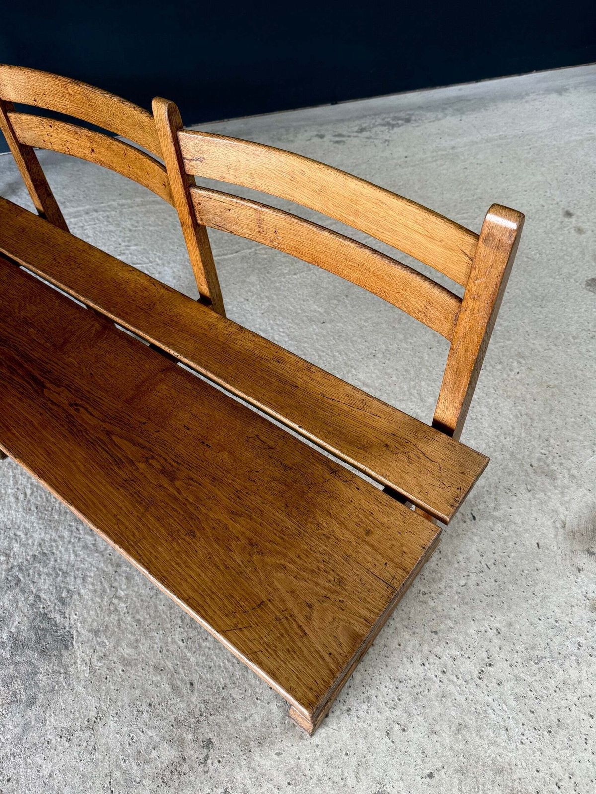 photo vintage Midcentury Handcrafted Design 4 Seat Oak Bench, 1950's Belgium