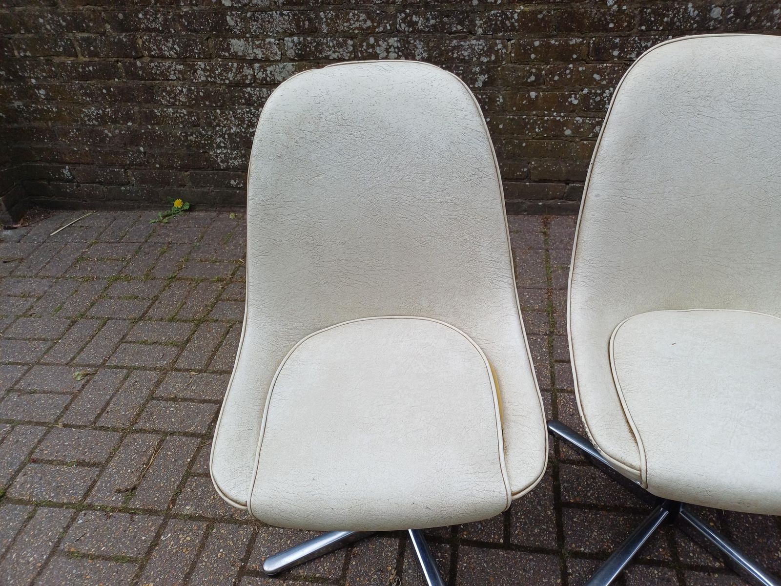 Set Of 4 Vintage Centa Dining Chairs Mid Century Chrome Space Age Retro 1970s Vinyl Seats photo for sale