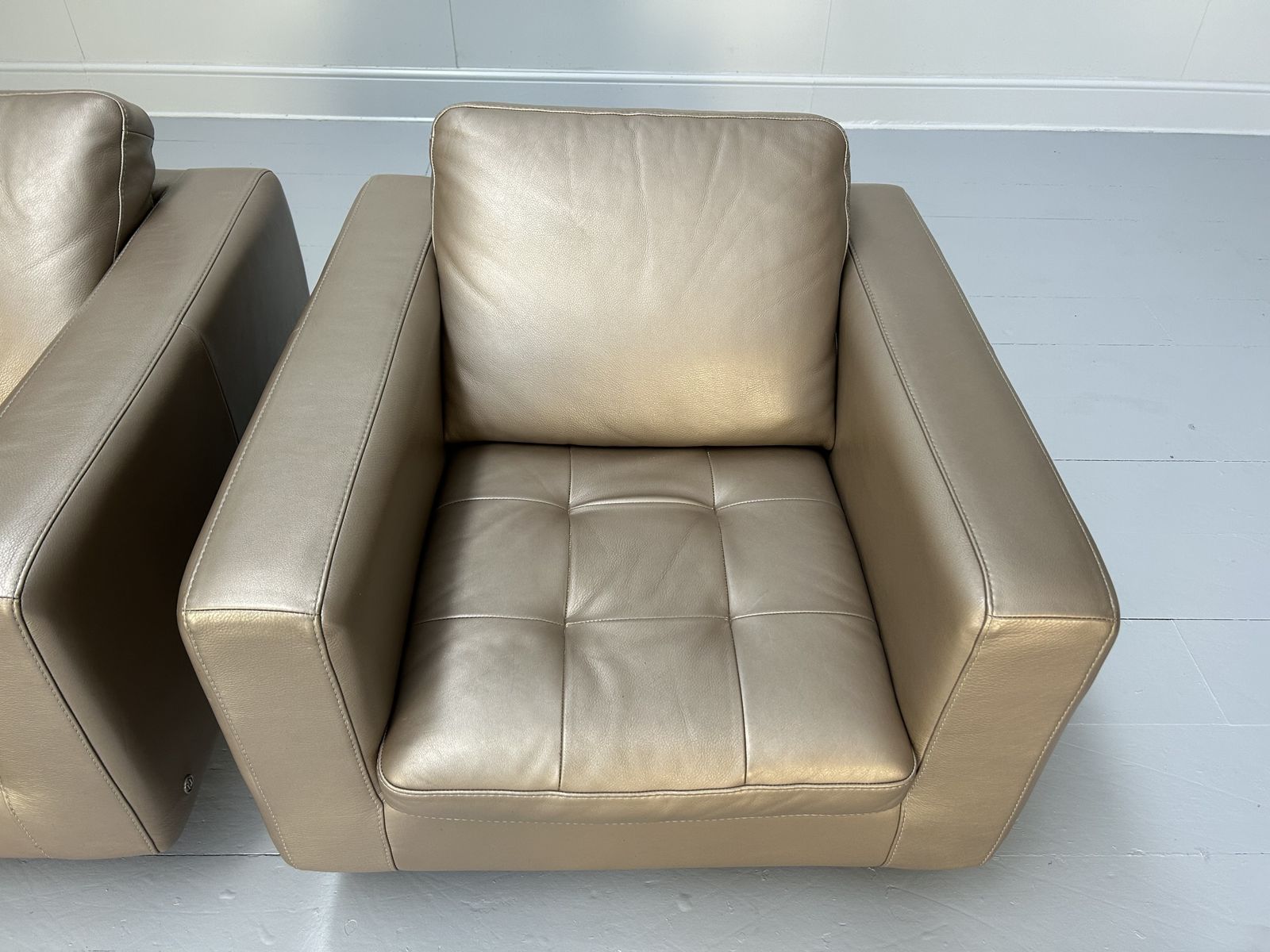 Natuzzi Swivel Armchairs In Bronze Leather photo 2030.0