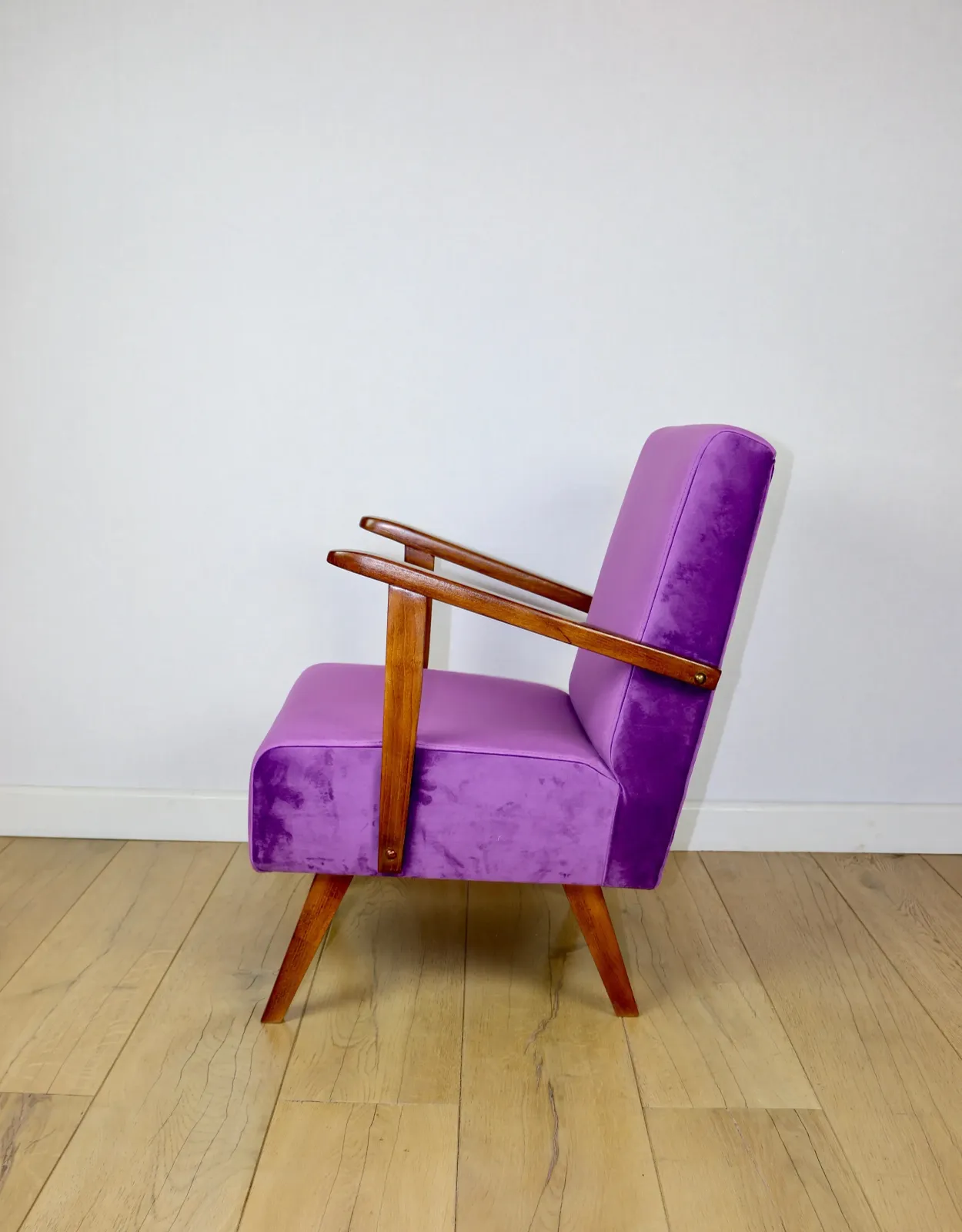 Vintage Loft Purple Velvet Armchair   2 Pieces Available photo 371.0