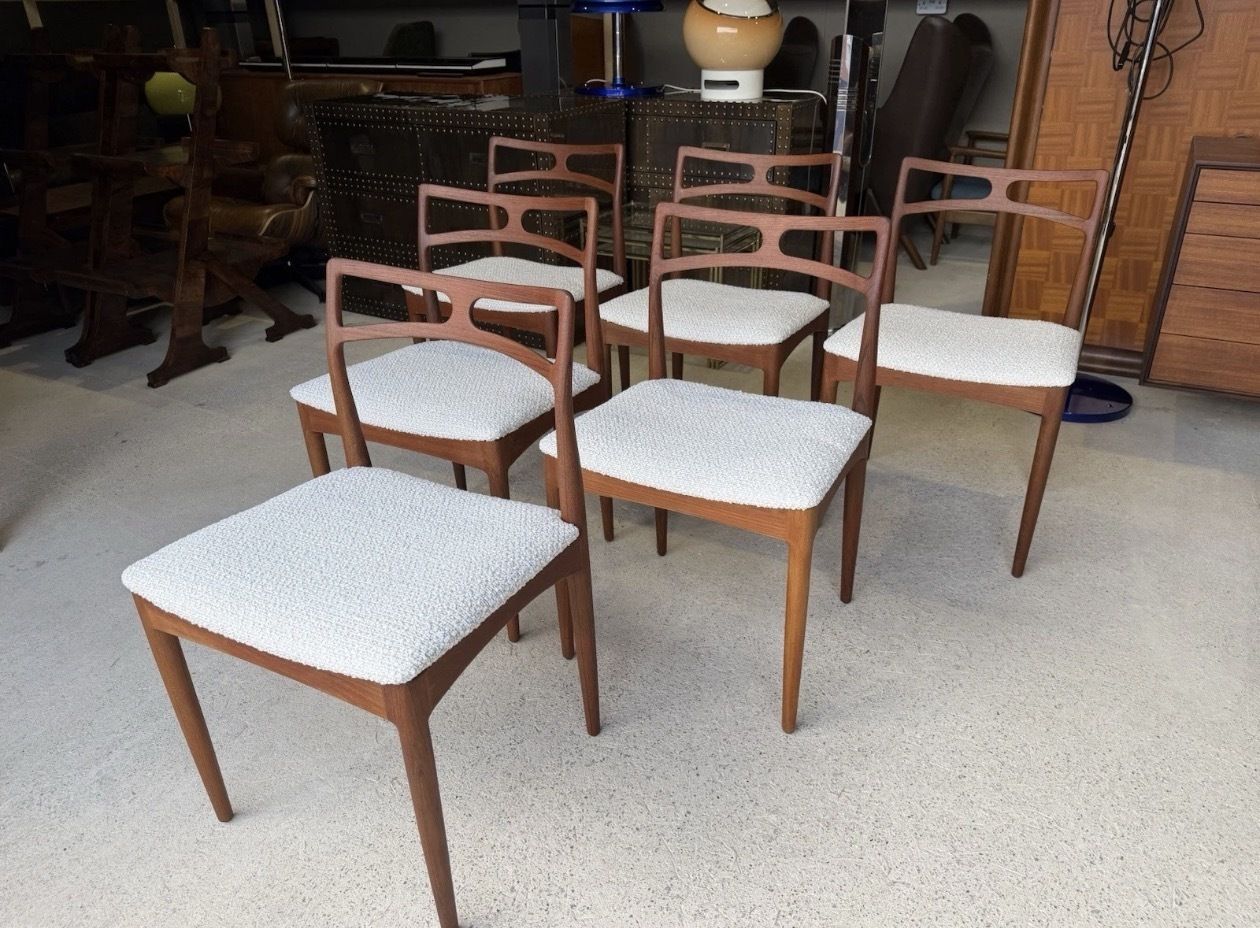Set Of 6 Danish Teak Bow “Model 94" Johannes Andersen Dining Chairs Mid Century photo for sale