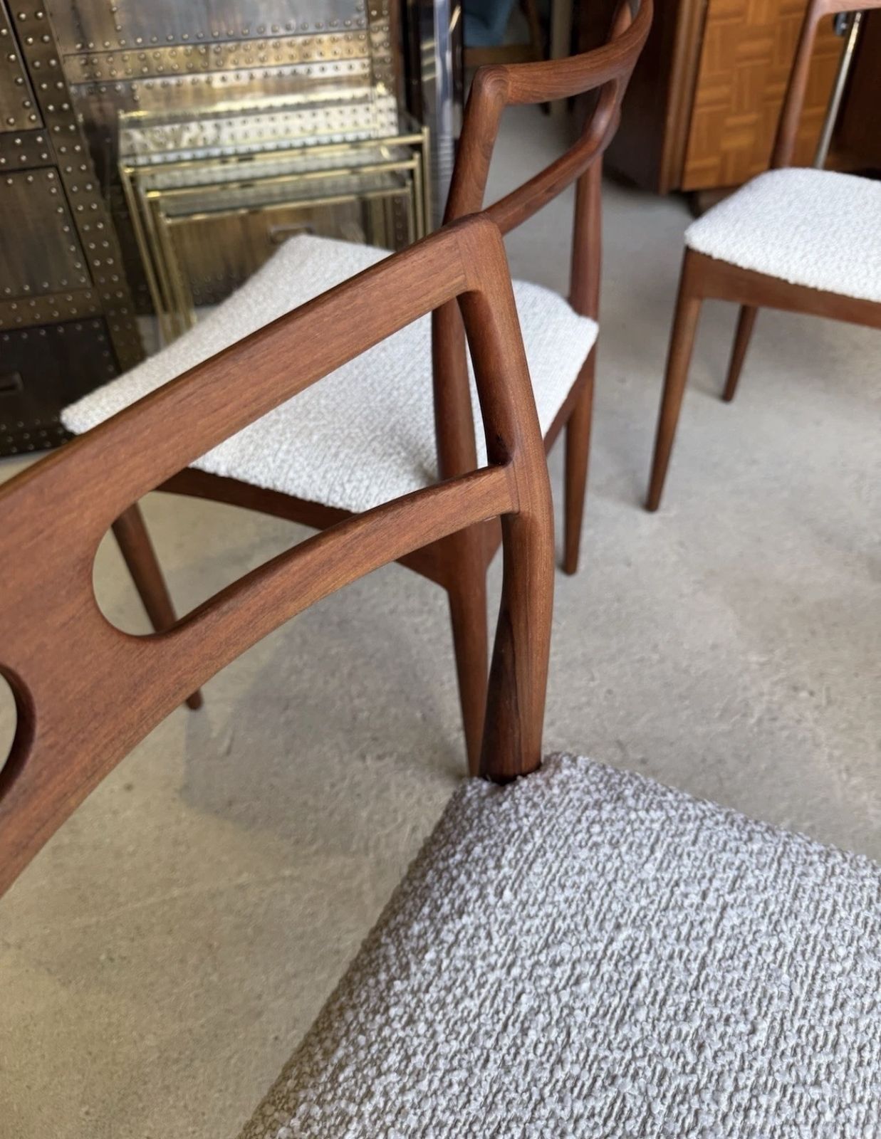 photo furniture Set Of 6 Danish Teak Bow “Model 94" Johannes Andersen Dining Chairs Mid Century