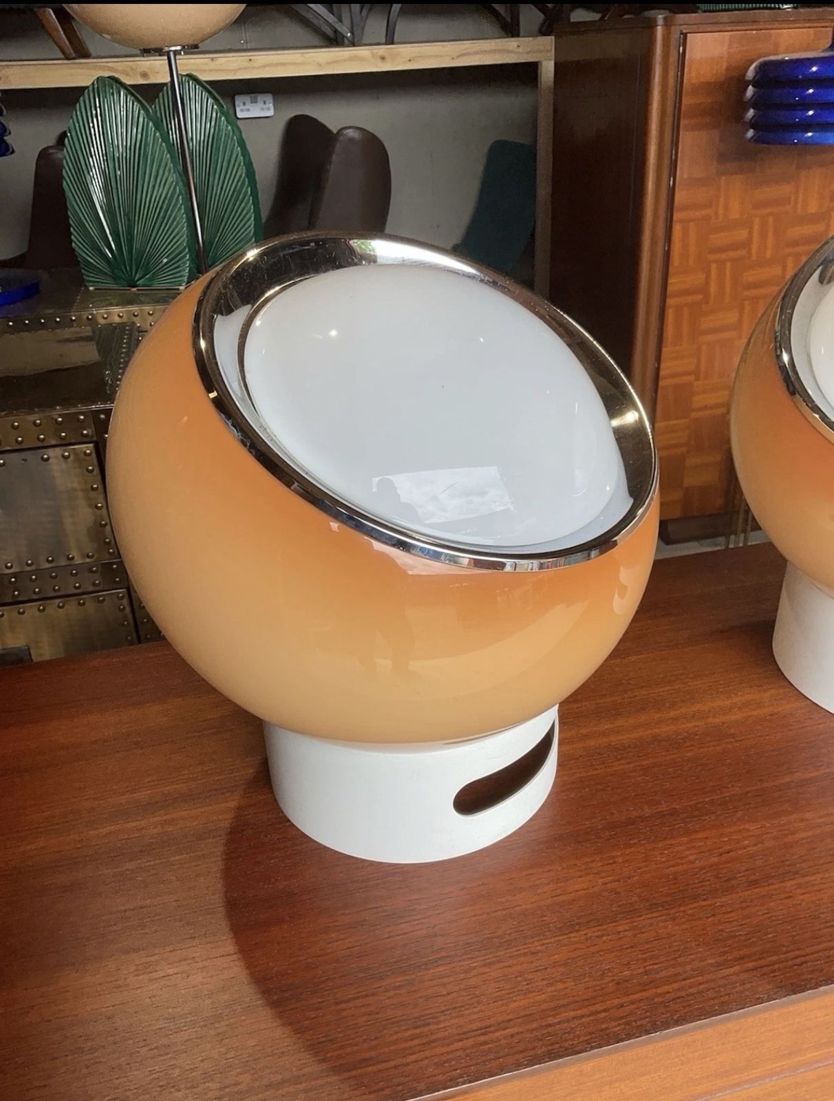 photo furniture Pair Of Vintage Space Age Italian “Clan” Table Lamps By Harvey Guzzini 1970s