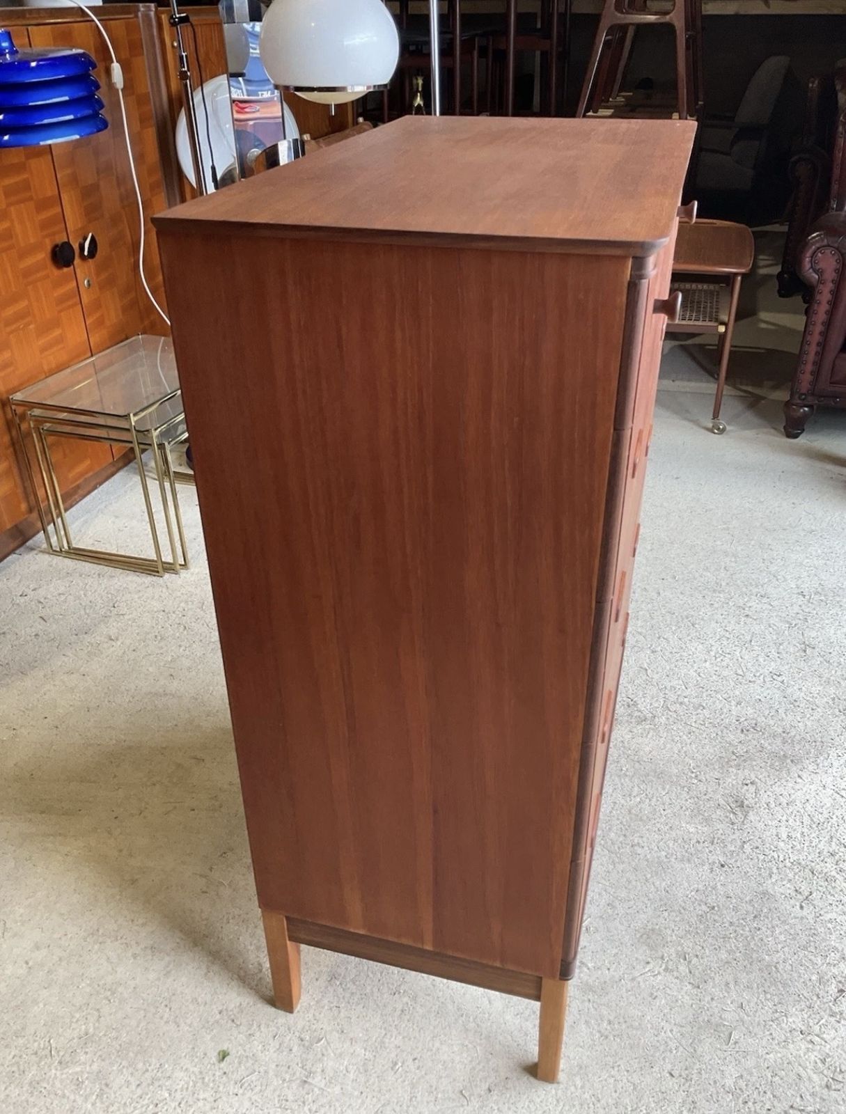 photo vinterior Mid Century Danish Style Teak Chest Of Drawers / Tallboy Dresser 1970s