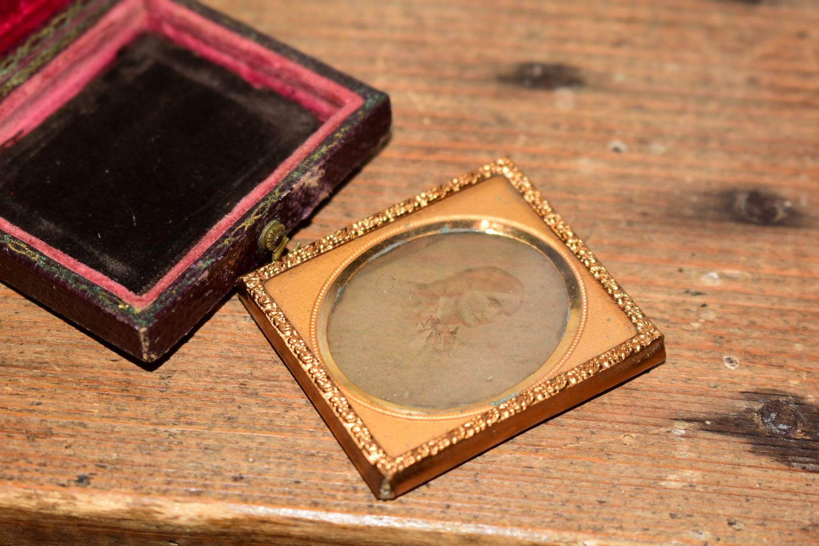 Antique Mid 19th Century 2 Inch Ninth Plate Glass Ambrotype Portrait In Fitted Case photo buy