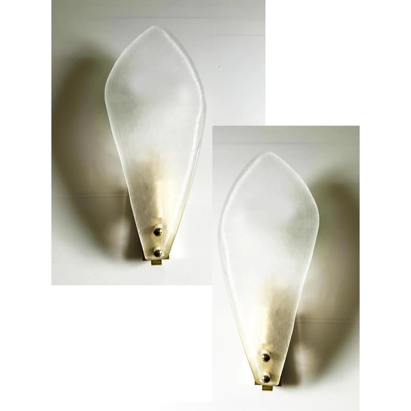 Contemporary Italian Sanded Leaf Murano Glass Wall Sconces – Lot Of 4 Pieces. photo furniture