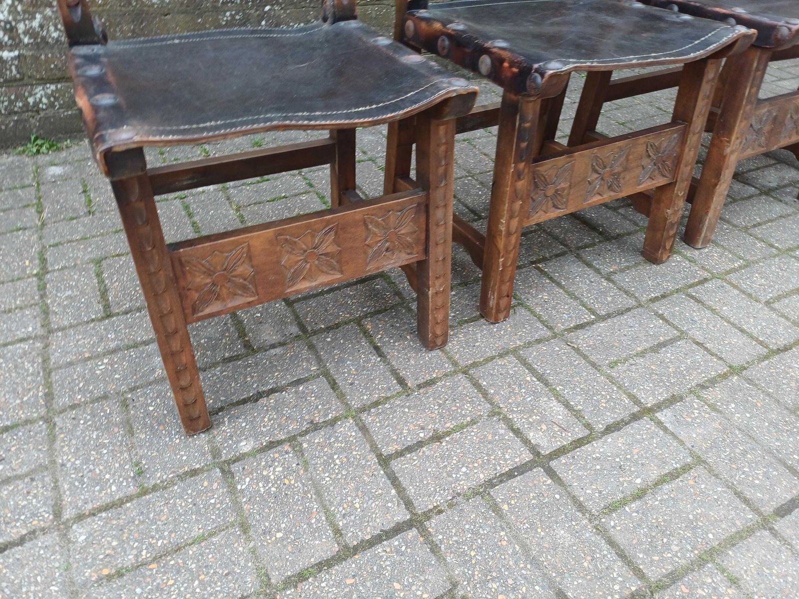 Set Of 4 Vintage Spanish Style Oak And Leather Dining Chairs Carved Wood Studded Seats Rustic 1980s Kitchen Dining Chairs photo buy