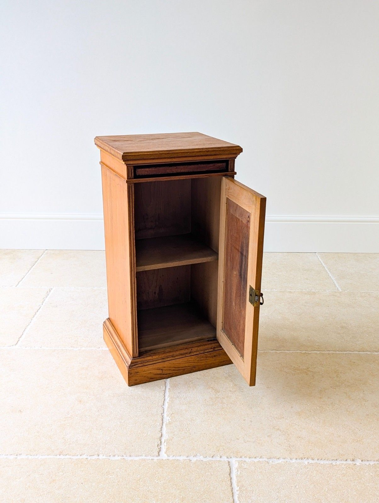 Antique Victorian Oak Aesthetic Movement Bedside Cabinet C.1890 photo furniture