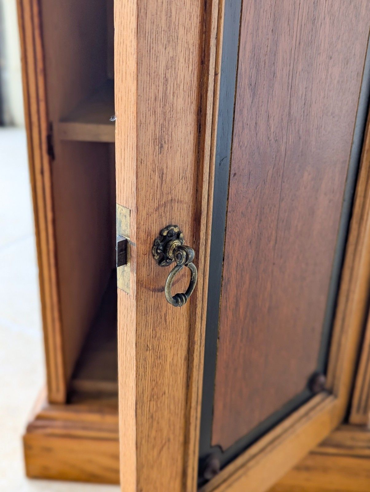 395.0 Antique Victorian Oak Aesthetic Movement Bedside Cabinet C.1890 photo