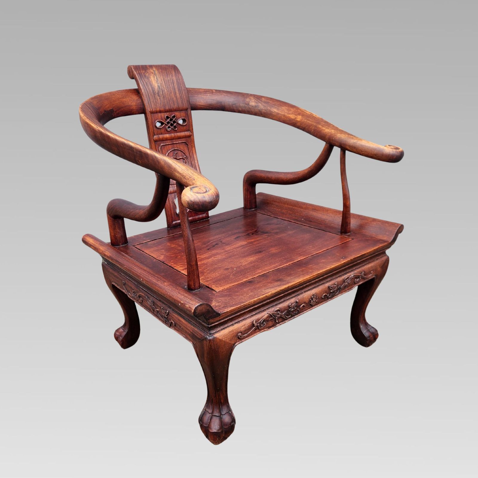 photo furniture Fabulous Chinese Oriental Horse Shoe Hall Bench Or Settle + Armchairs