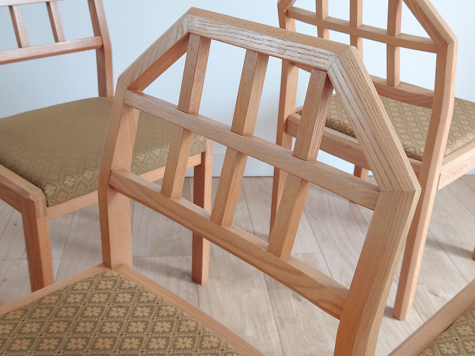 Set Of 8 Postmodern Ash Dining Chairs By Heal’s, 1980s photo vinterior