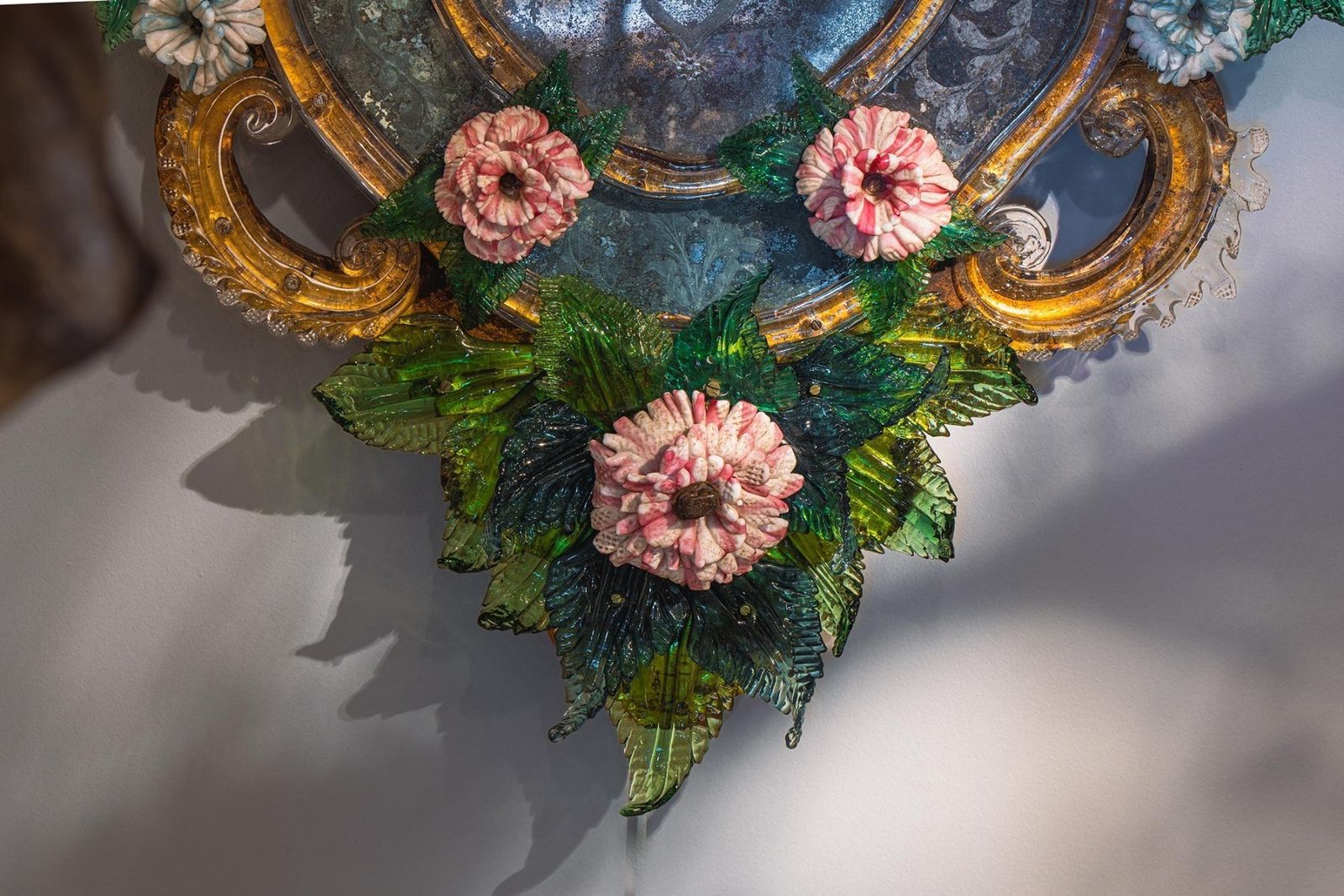 photo furniture Pair Of 18th Century Venetian Murano Glass Mirrors