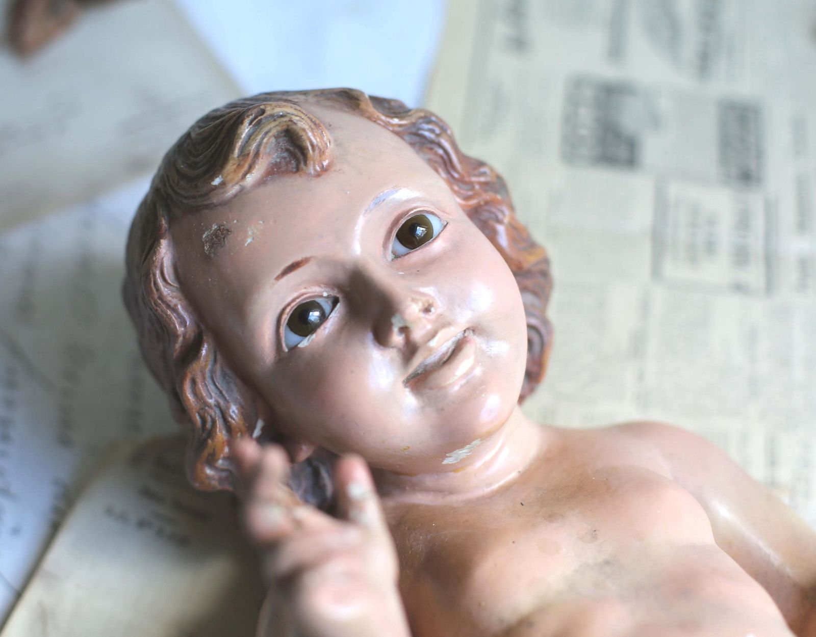 Large Antique Baby Jesus With Glass Eyes Spanish Creche Statue Plaster Infant Christ Figurine For Nativity Scene photo Home Decor