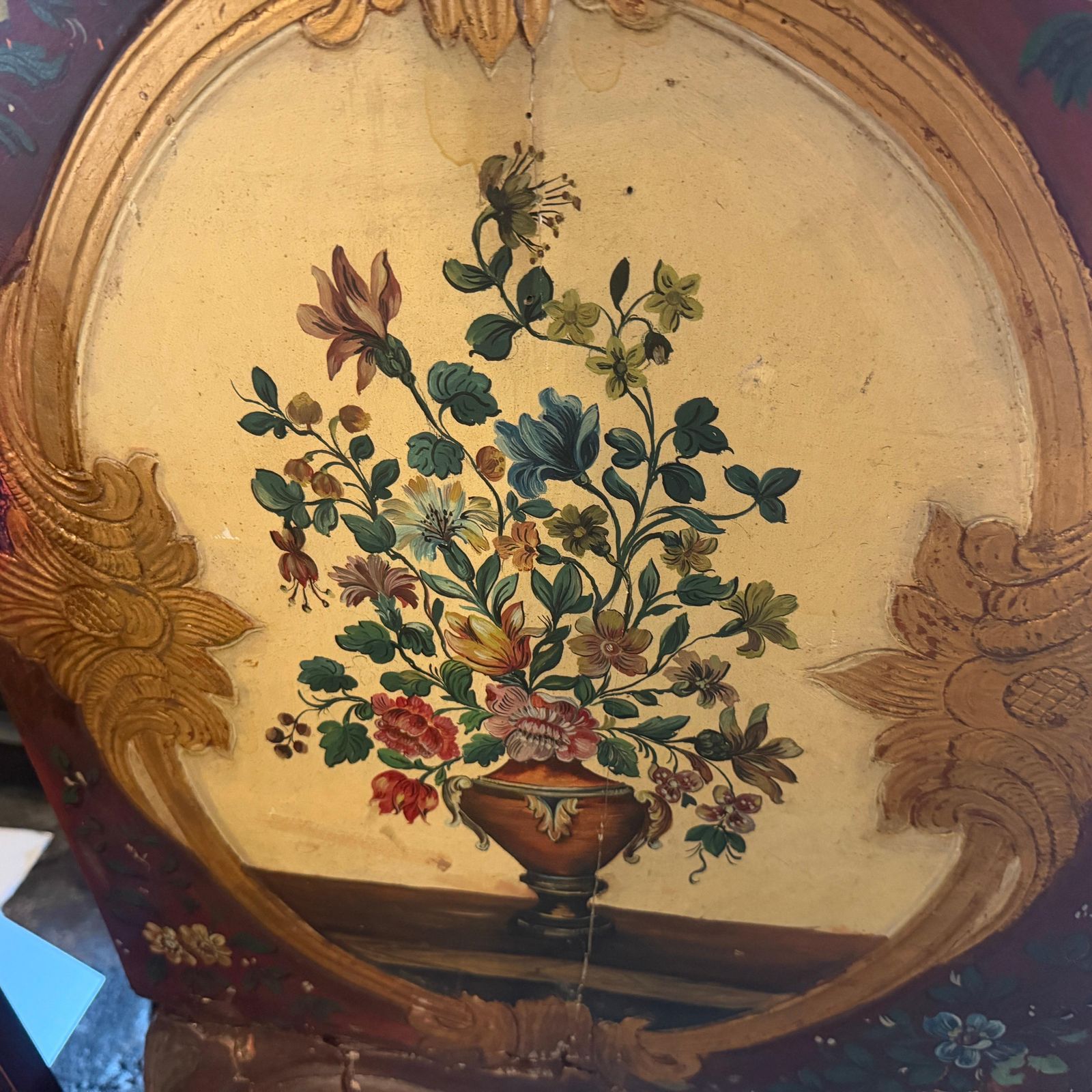 A Louis XV Lacquered Wood Venetian Commode In Original Condition photo buy