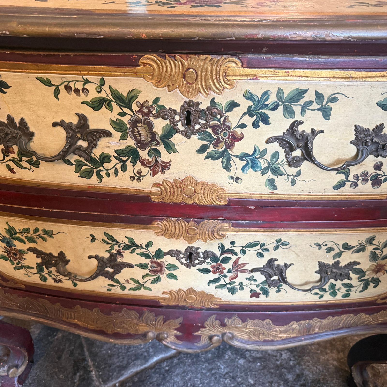 photo furniture A Louis XV Lacquered Wood Venetian Commode In Original Condition