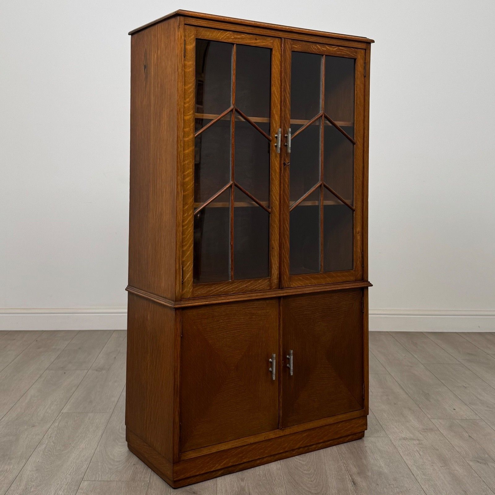 photo for sale Vintage 20th Century Display Cabinet In Golden Oak ( Af 5736 )