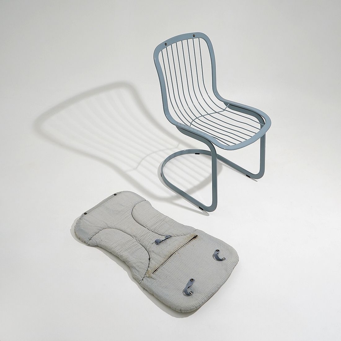photo buy Set Of 4 “077” Chairs By Studio Cidue For Cidue, 1970s