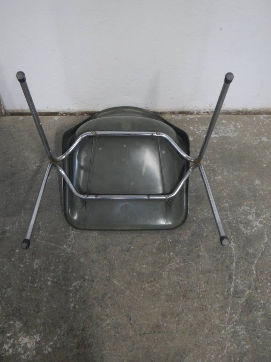 Chair By Robin Day For S.A.M.U. Hille, 1970s photo vinterior