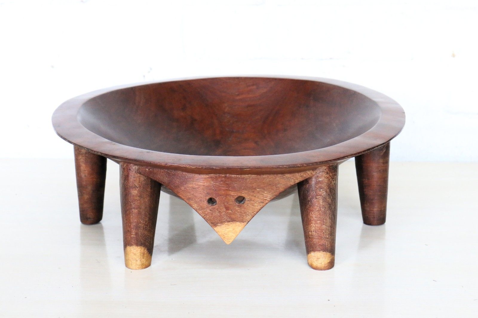 Vintage Melanesian Fijian Kava Bowl 39cm Diameter Carved From One Piece Of Wood