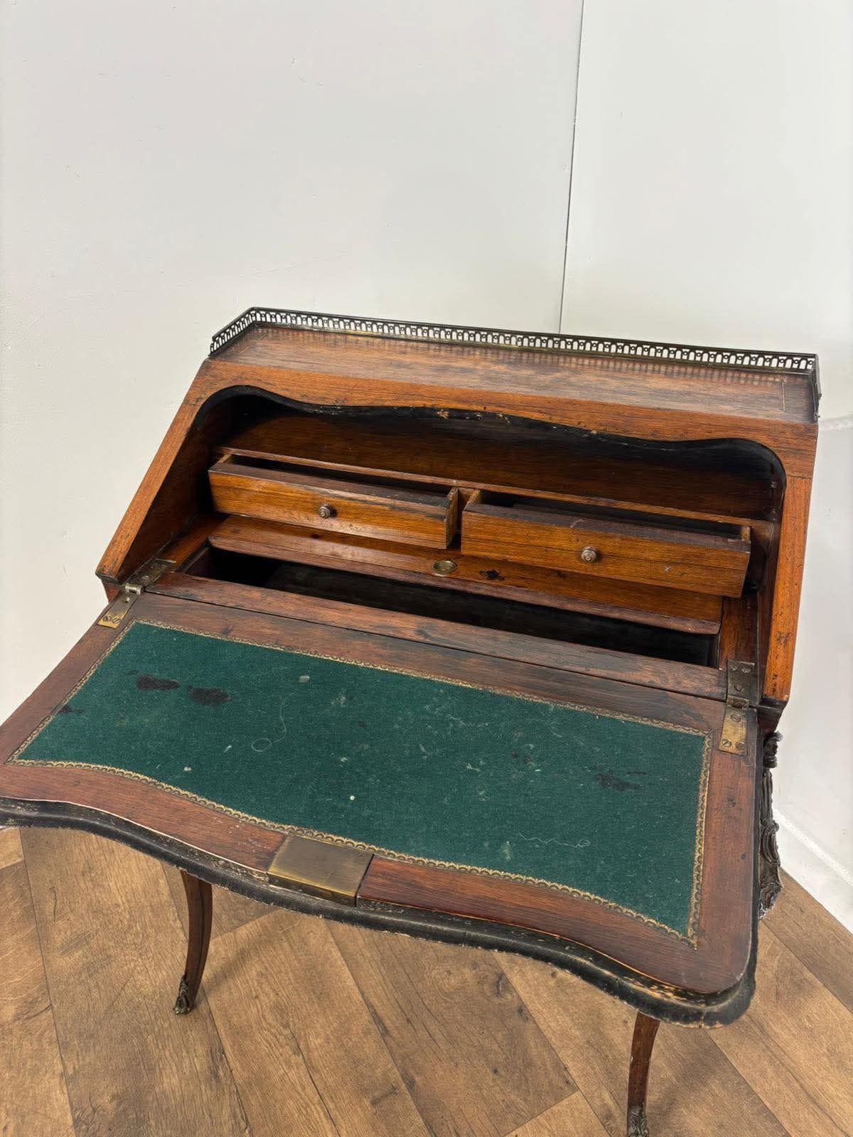 Victorian Walnut Inlaid Ladies Writing Desk photo vinterior