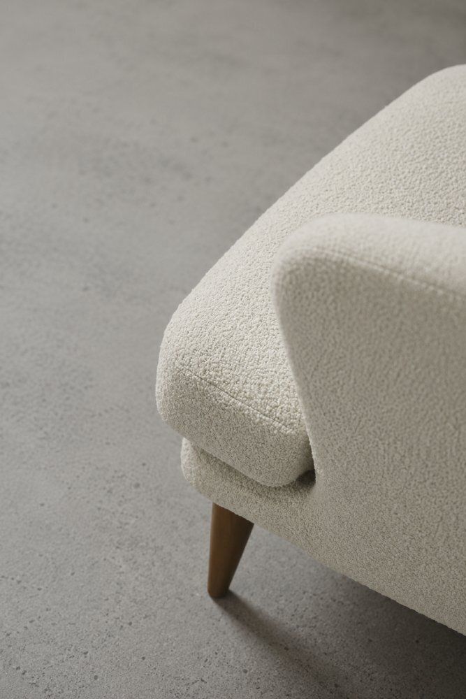 Mid-Century Scandinavisch Modern Eiken en Stoffen Fauteuil met Ronde Rugleuning, jaren 1960 photo furniture