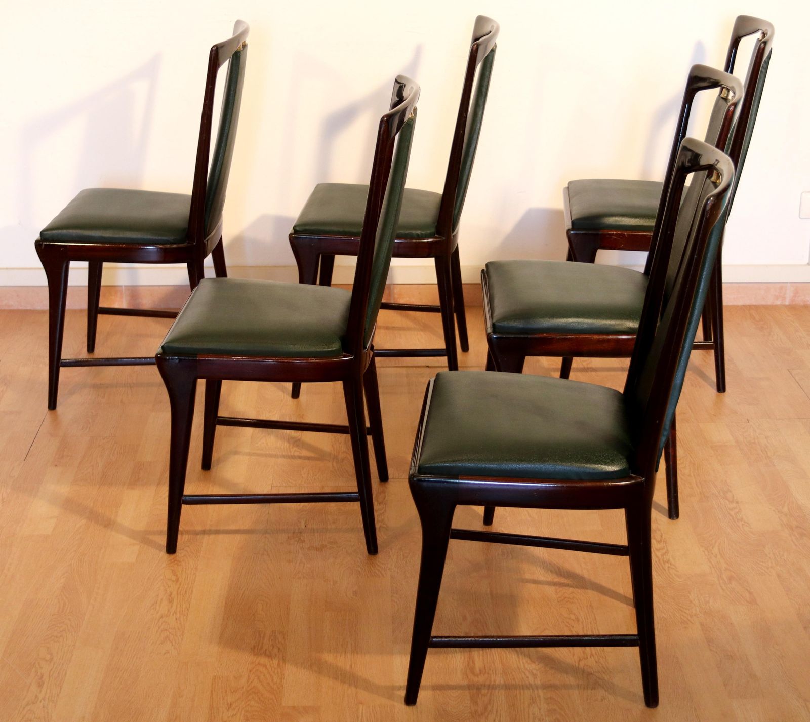 photo for sale Set Of 6 Mid Century Chairs By Osvaldo Borsani, Atelier Borsani Varedo