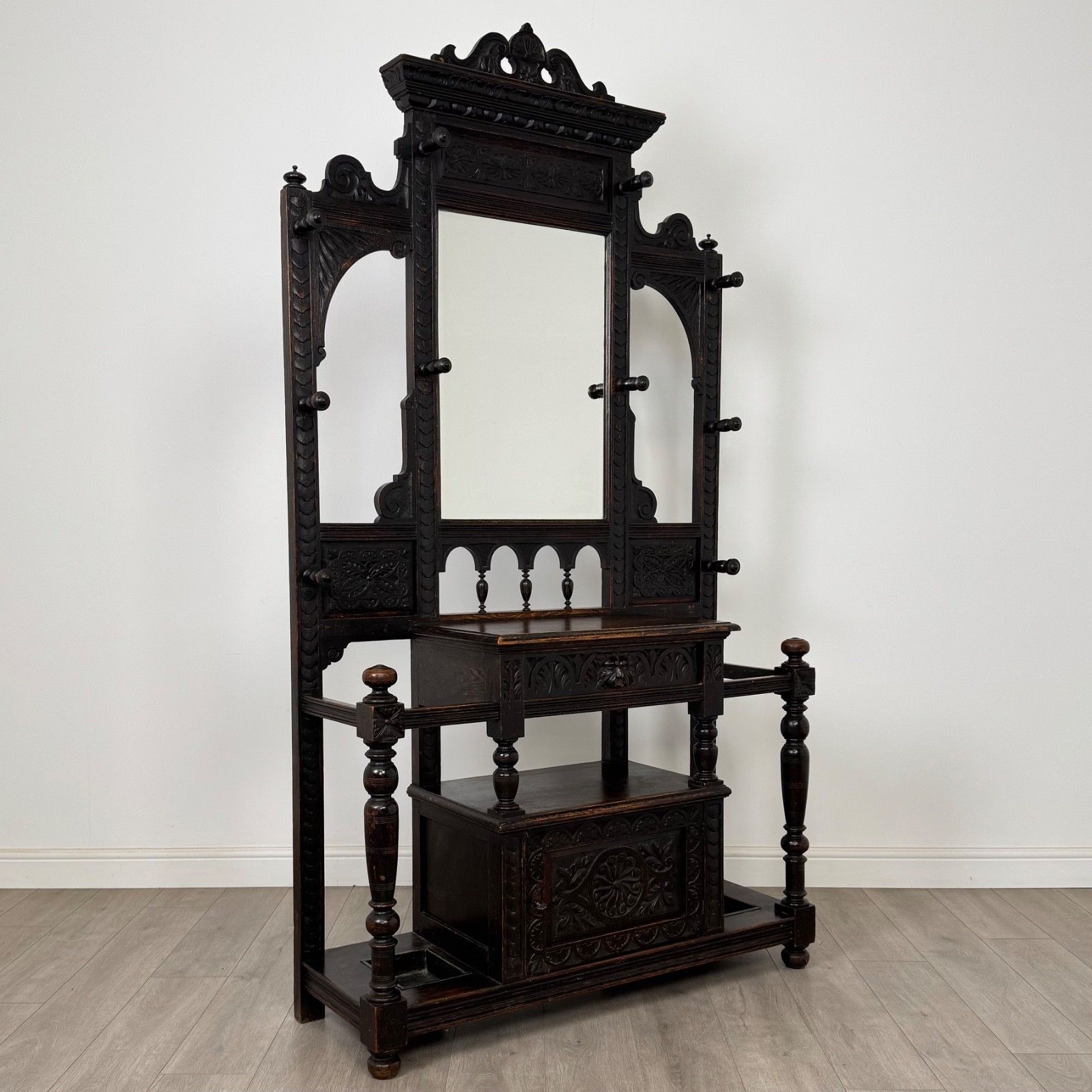 photo furniture Antique 19th Century Impressive Victorian Hall Stand In Oak ( Af 5704 )