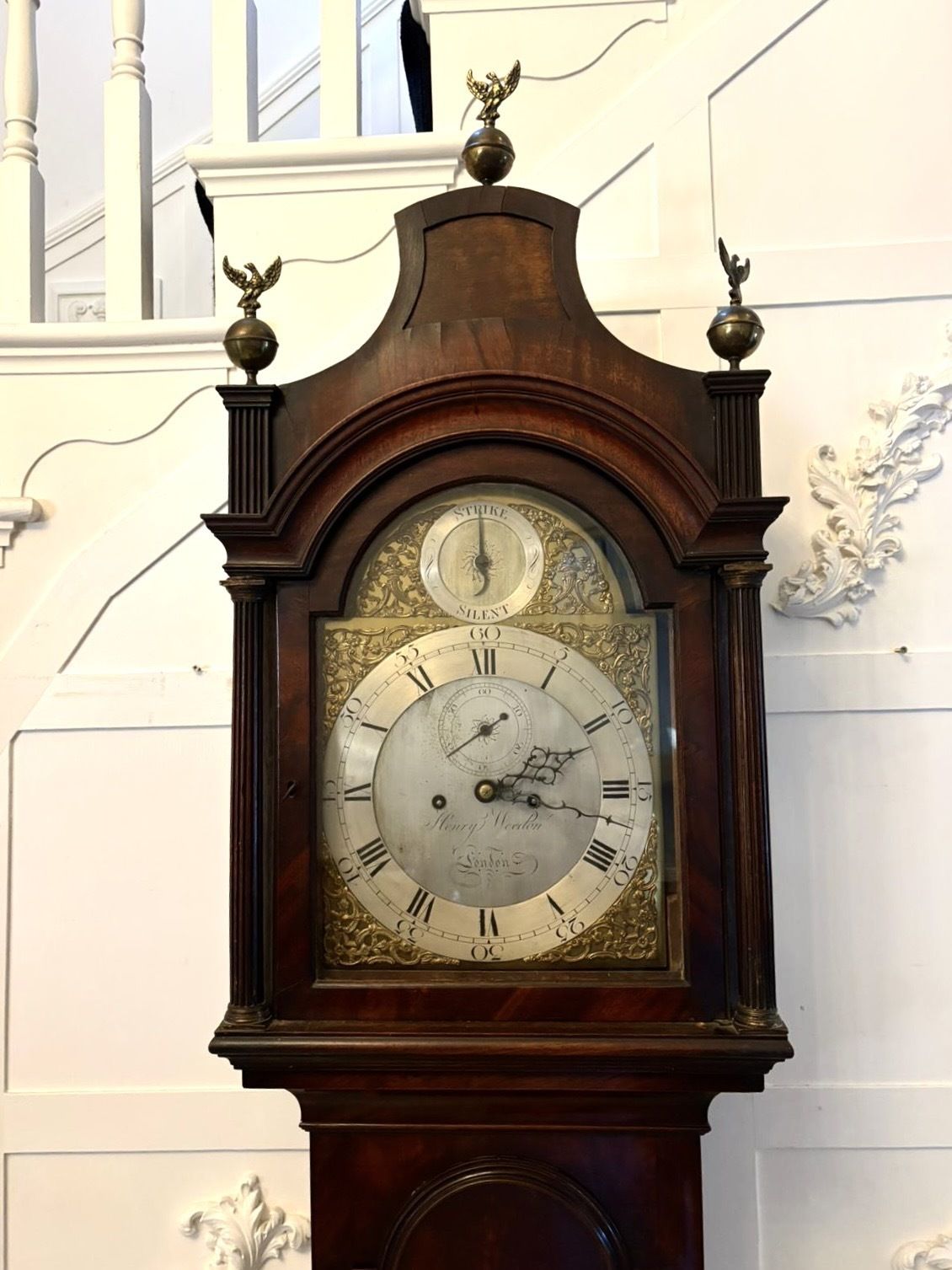photo vinterior Antique 18th Century Mahogany 8 Day Strike Silent Longcase Clock Henry Weedon London