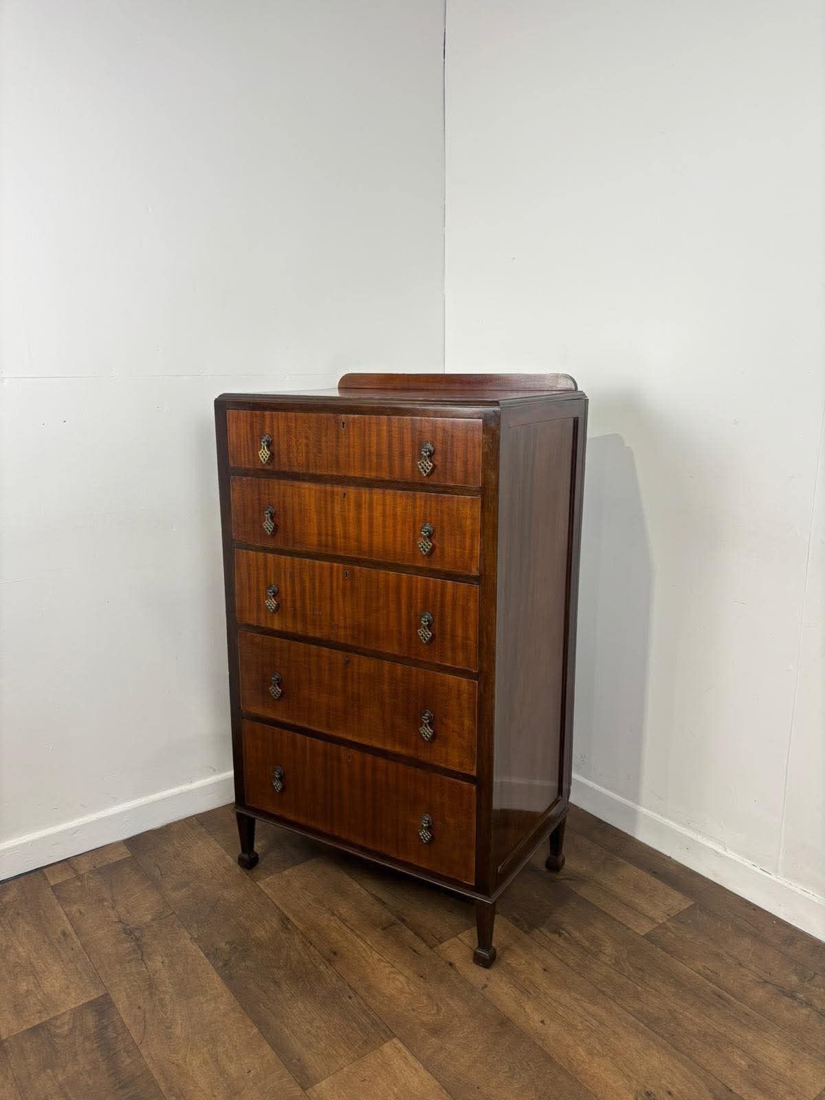 photo vinterior Vintage Mahogany Five Drawer Chest