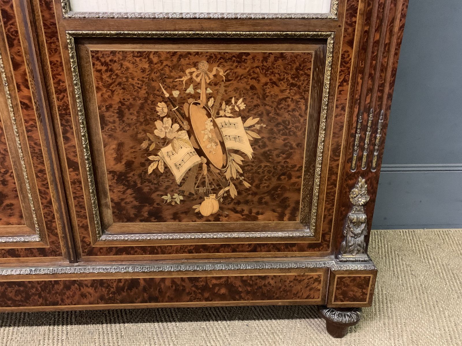 Inlaid Mahogany & Amboyna 19th Century French Bookcase photo 2495.0