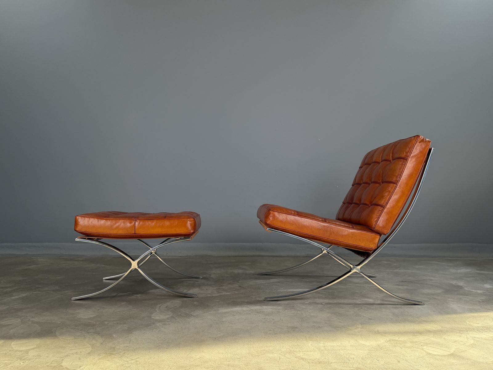 Barcelona Chair Leather Lounge Brown Tan Cognac Accent Chair Bauhaus Statement Armchair photo 3195.0
