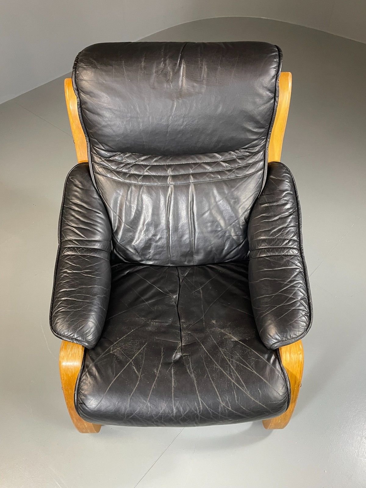 Vintage 70s Retro Lounge Chair Danish Black Leather Bentwood Mcm Eb06223 photo Furniture