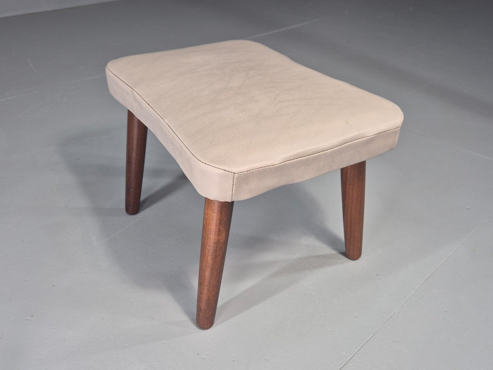 Vintage Mid Century Footstool Danish Cream Vinyl Teak Legs 1960s Retro Eb12055 photo Furniture