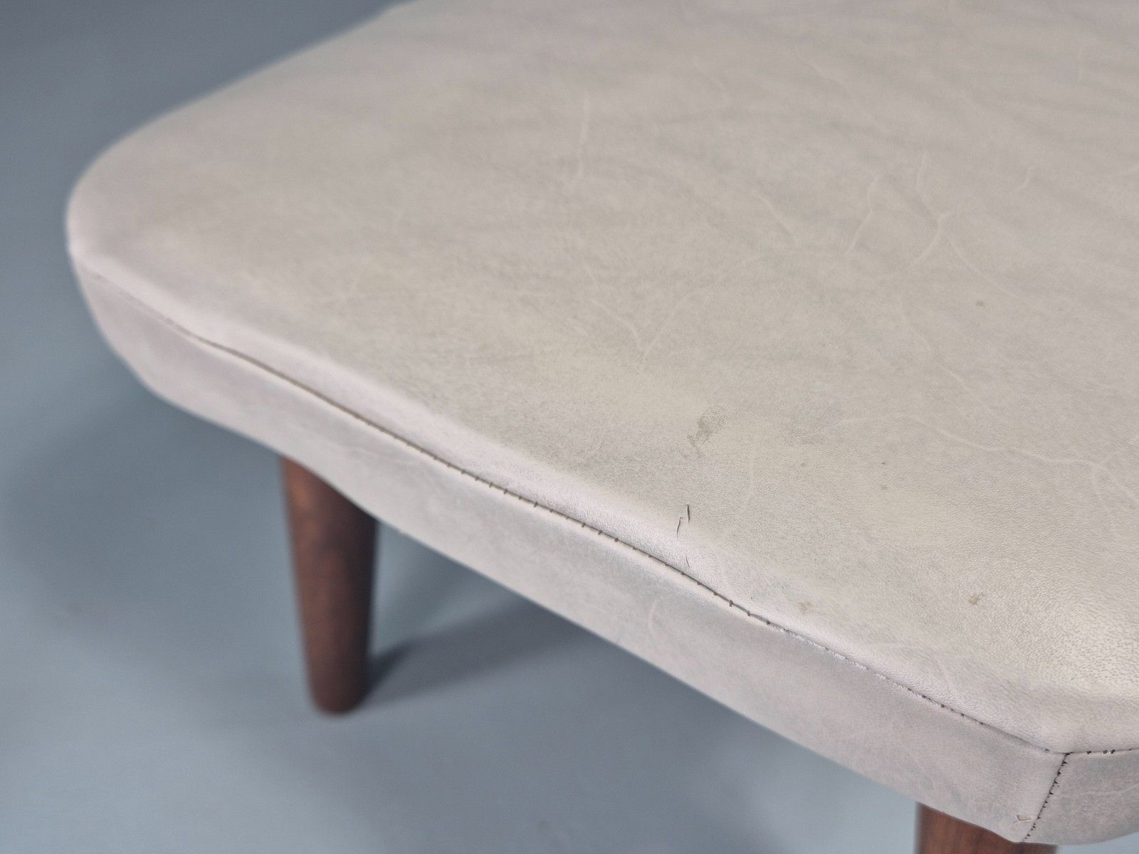 Vintage Mid Century Footstool Danish Cream Vinyl Teak Legs 1960s Retro Eb12055 photo 70.0