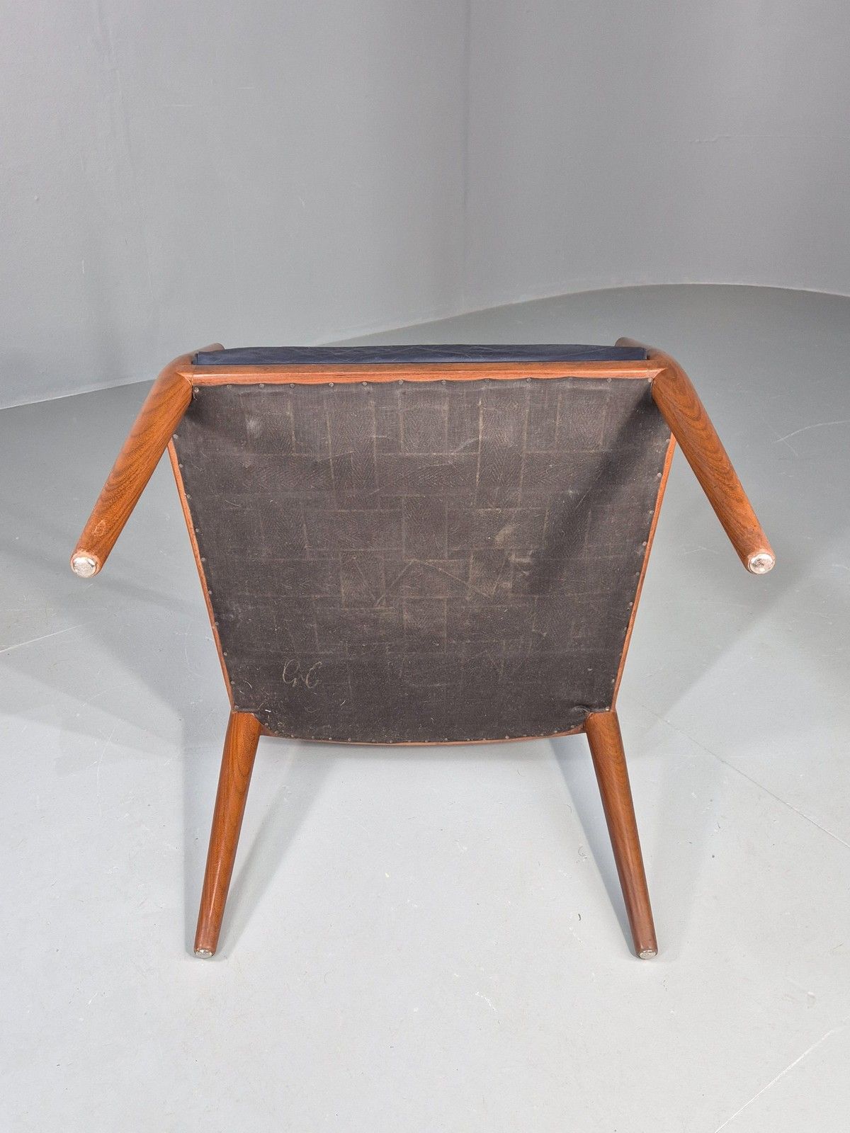photo vintage Vintage Mid Century Teak Armchair Blue Leather 1960s Retro Eb11908