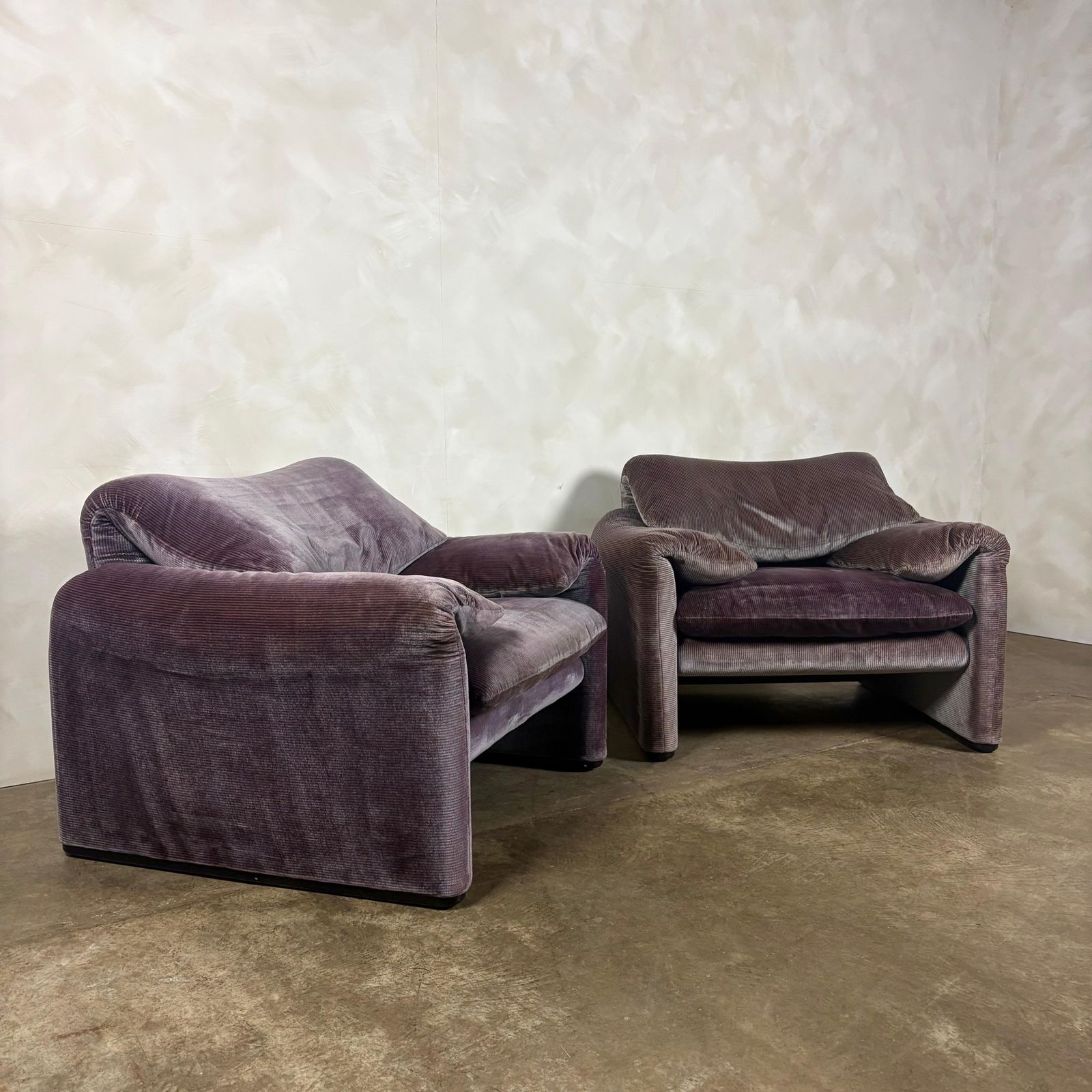 Maralunga Purple Blue Armchair By Vico Magistretti For Cassina 1979 Mid Century Retro Mcm photo furniture