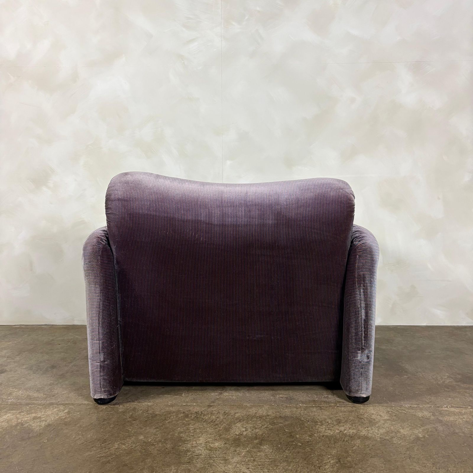 Maralunga Purple Blue Armchair By Vico Magistretti For Cassina 1979 Mid Century Retro Mcm photo buy
