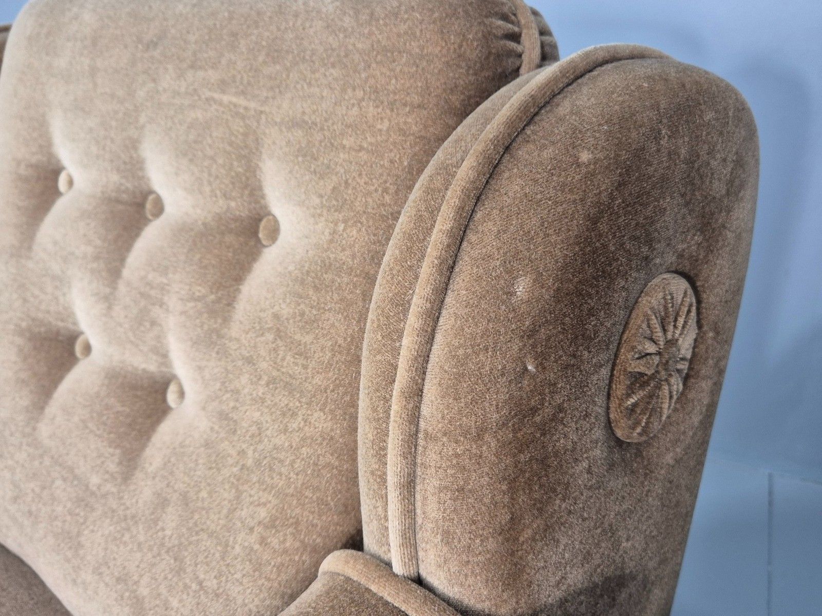photo vinterior Vintage 1970s Lounge Chairs Green Velour Tassels Wing Back Danish Retro Eb12137