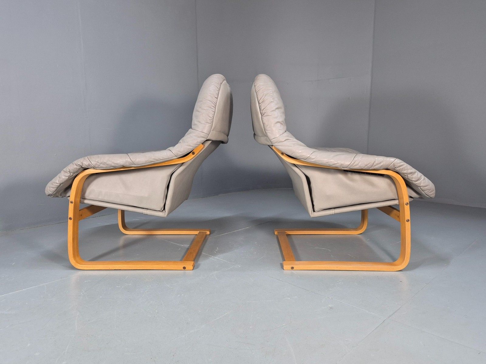 2 Vintage 1980s Leather Lounge Chairs Bentwood Frames Danish Retro Mcm Eb09253 photo buy