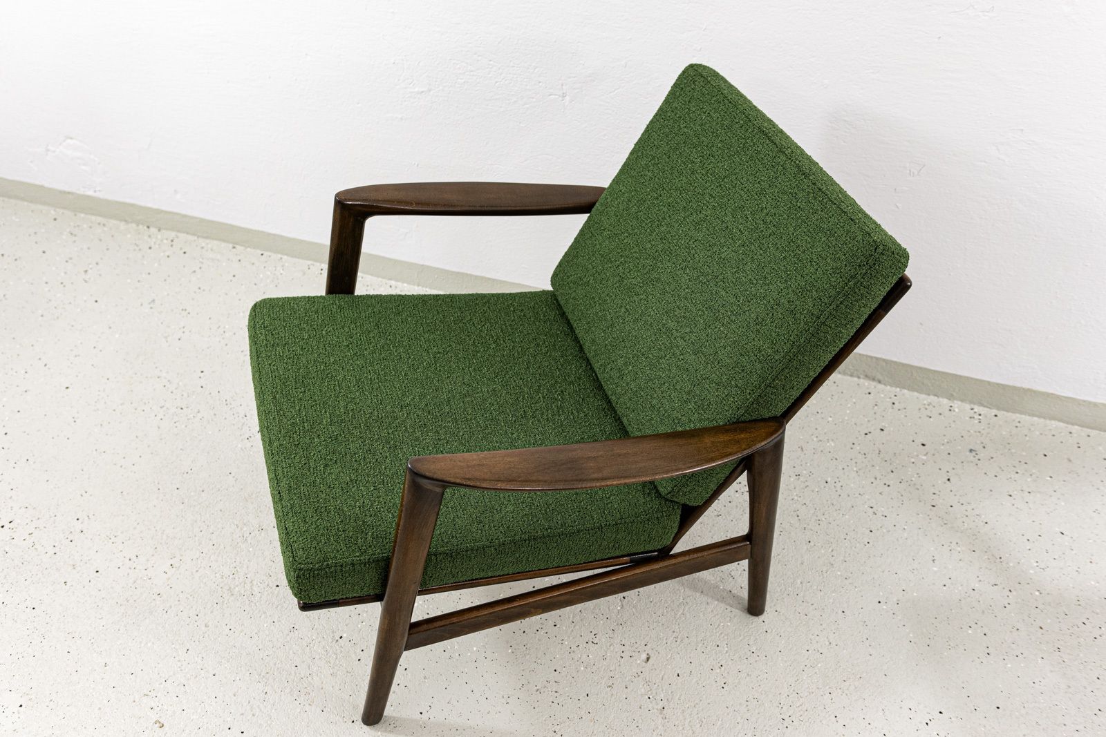 Furniture Pair Of Mid Century Armchairs Type 300 139, Poland, 1960s photo