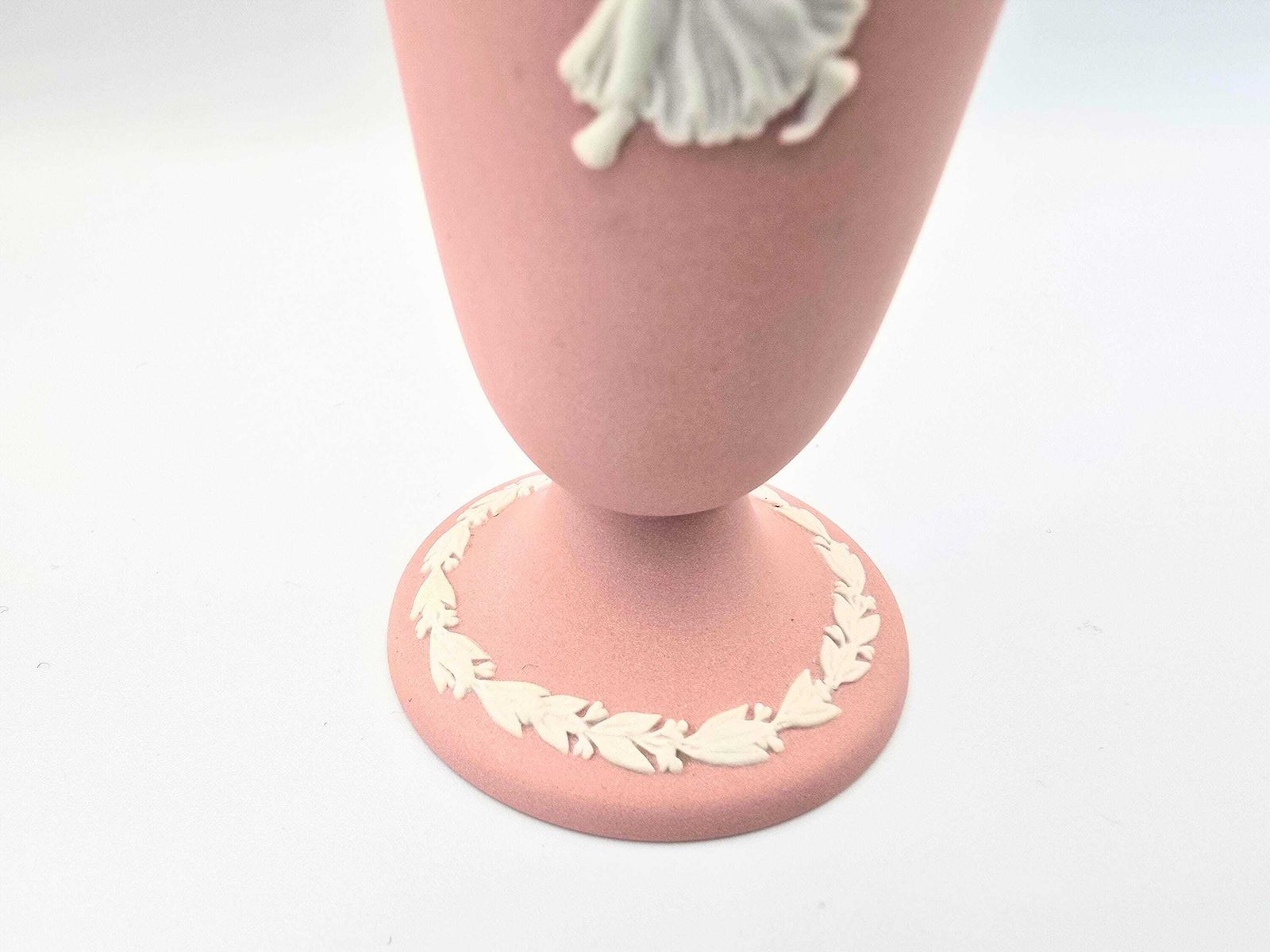 Home Decor Wedgwood Pink Jasperware Small Vase   Dancing Woman Floral Border Bud Vase   Rare photo