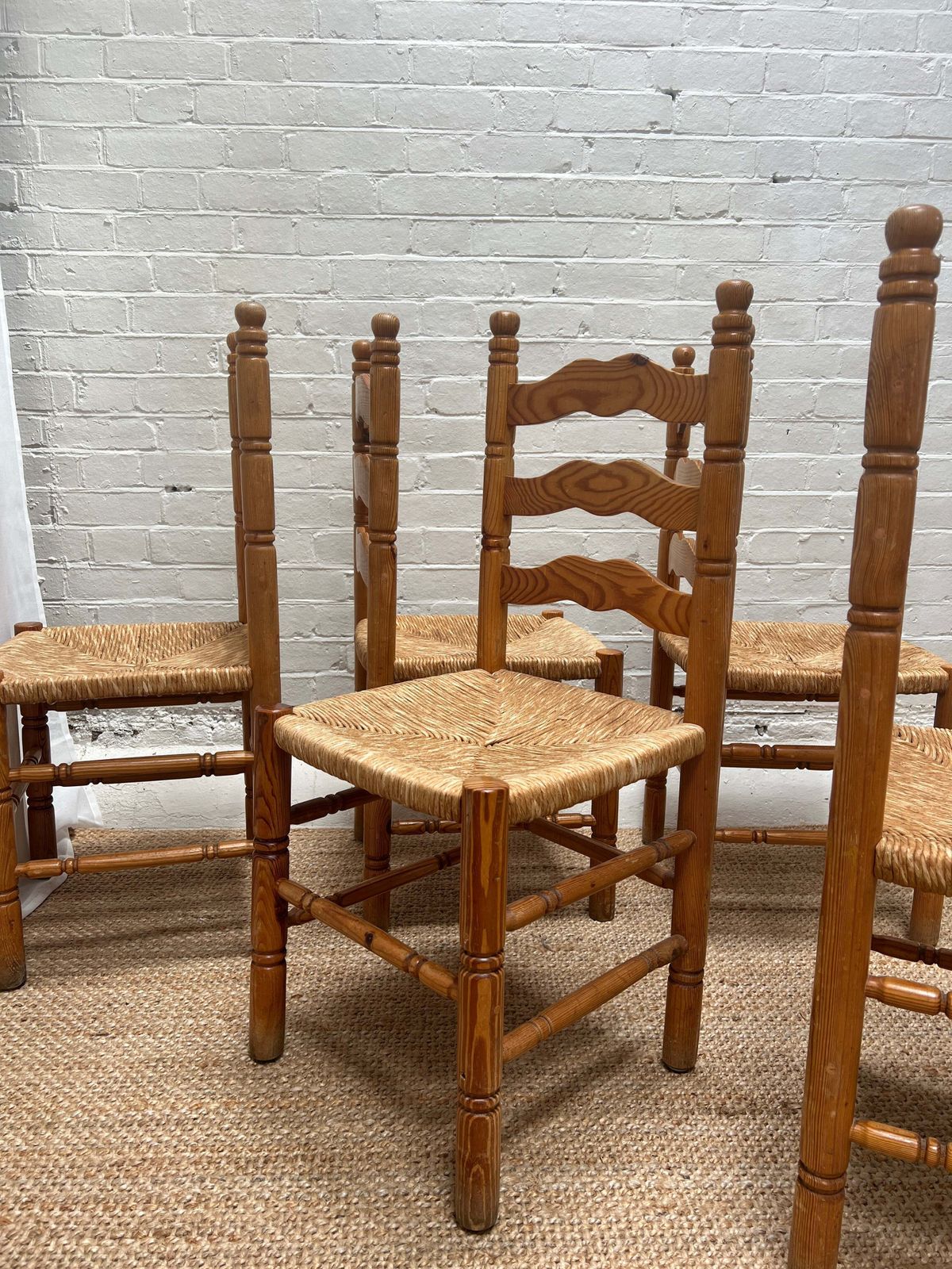Set Of Six Rush Pine Wood Ladder Back Farmhouse Dining Chairs photo vintage