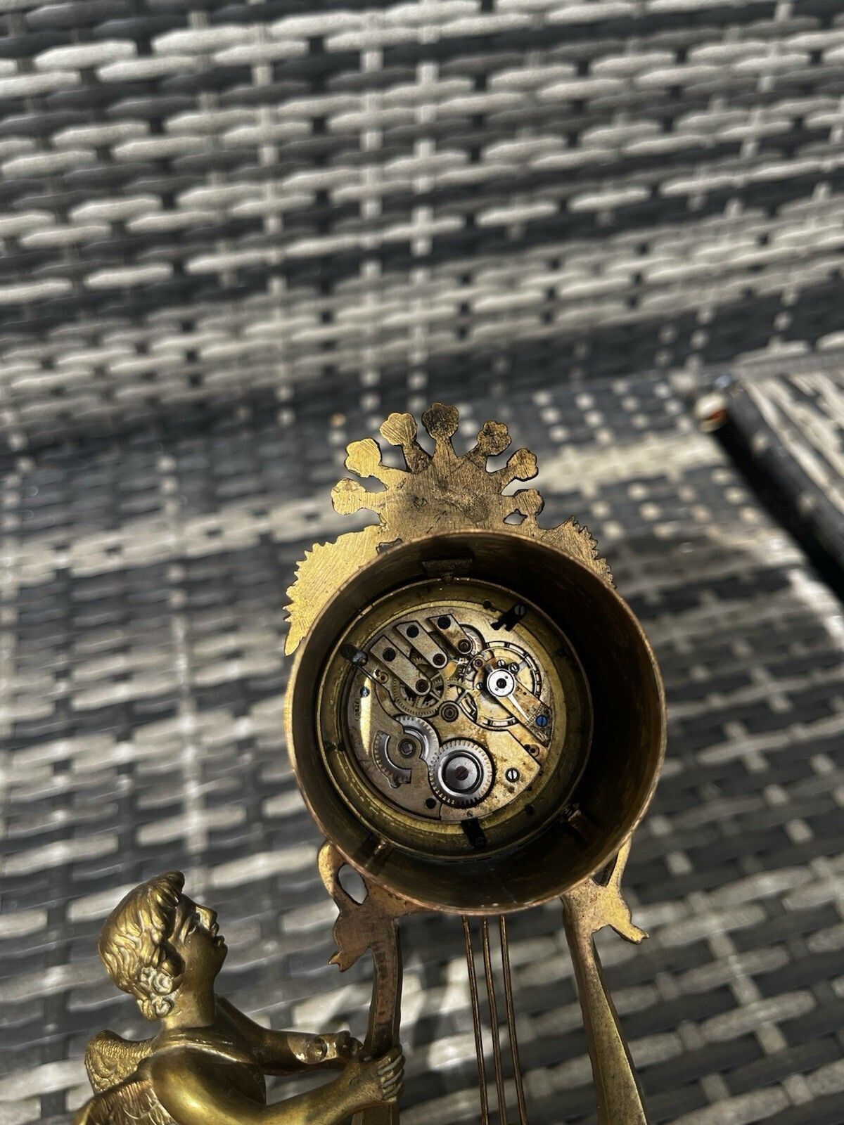 photo vinterior Antique French Louis XVI Style Lyre Clock Cherub Marble Mantel Clock Prop Repair