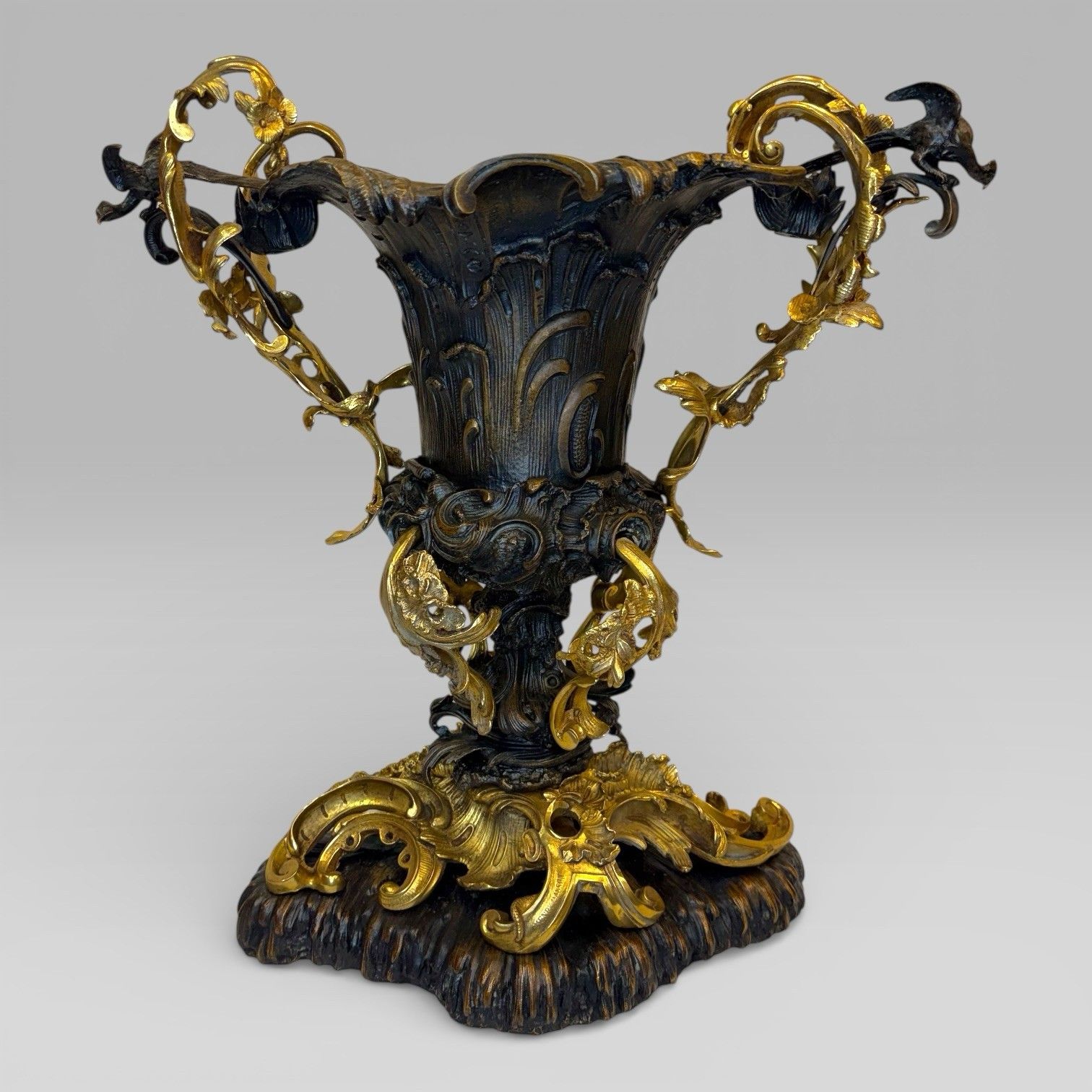 Gilt Bronze Art Nouveau Urn Centrepiece Vase After Henry Dasson photo 1450.0