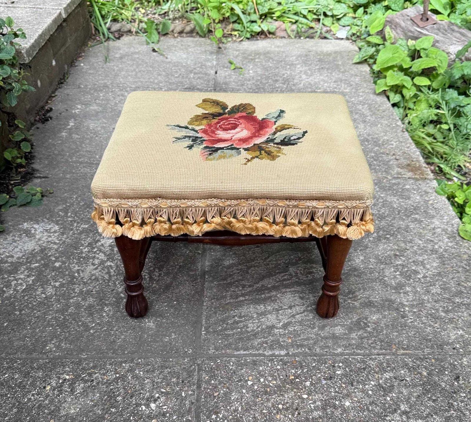 Vintage Needlepoint Fireside Footstool With Tassel Fringe And Turned Wooden Legs